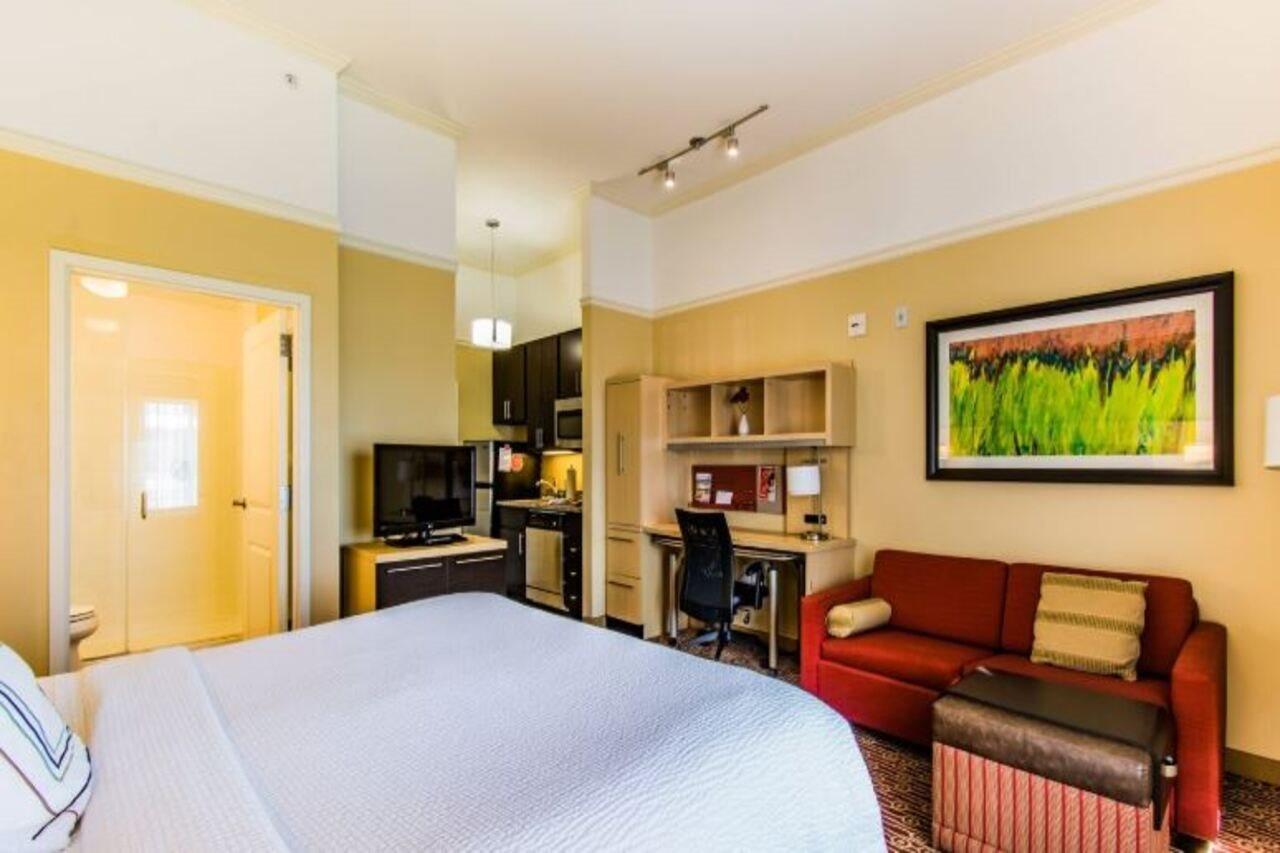 Towneplace Suites By Marriott Μπόουλινγκ Γκριν Εξωτερικό φωτογραφία
