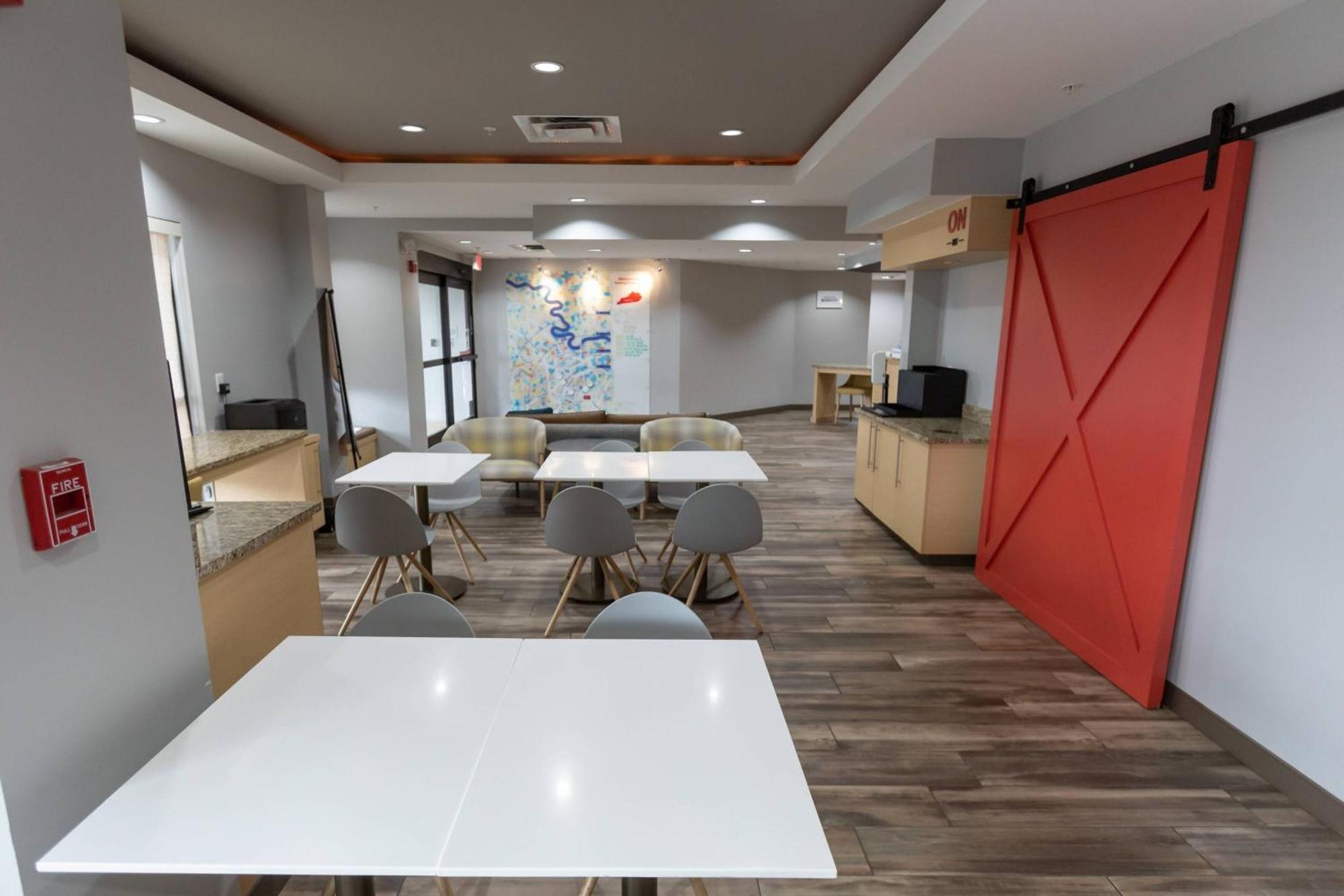 Towneplace Suites By Marriott Μπόουλινγκ Γκριν Εξωτερικό φωτογραφία