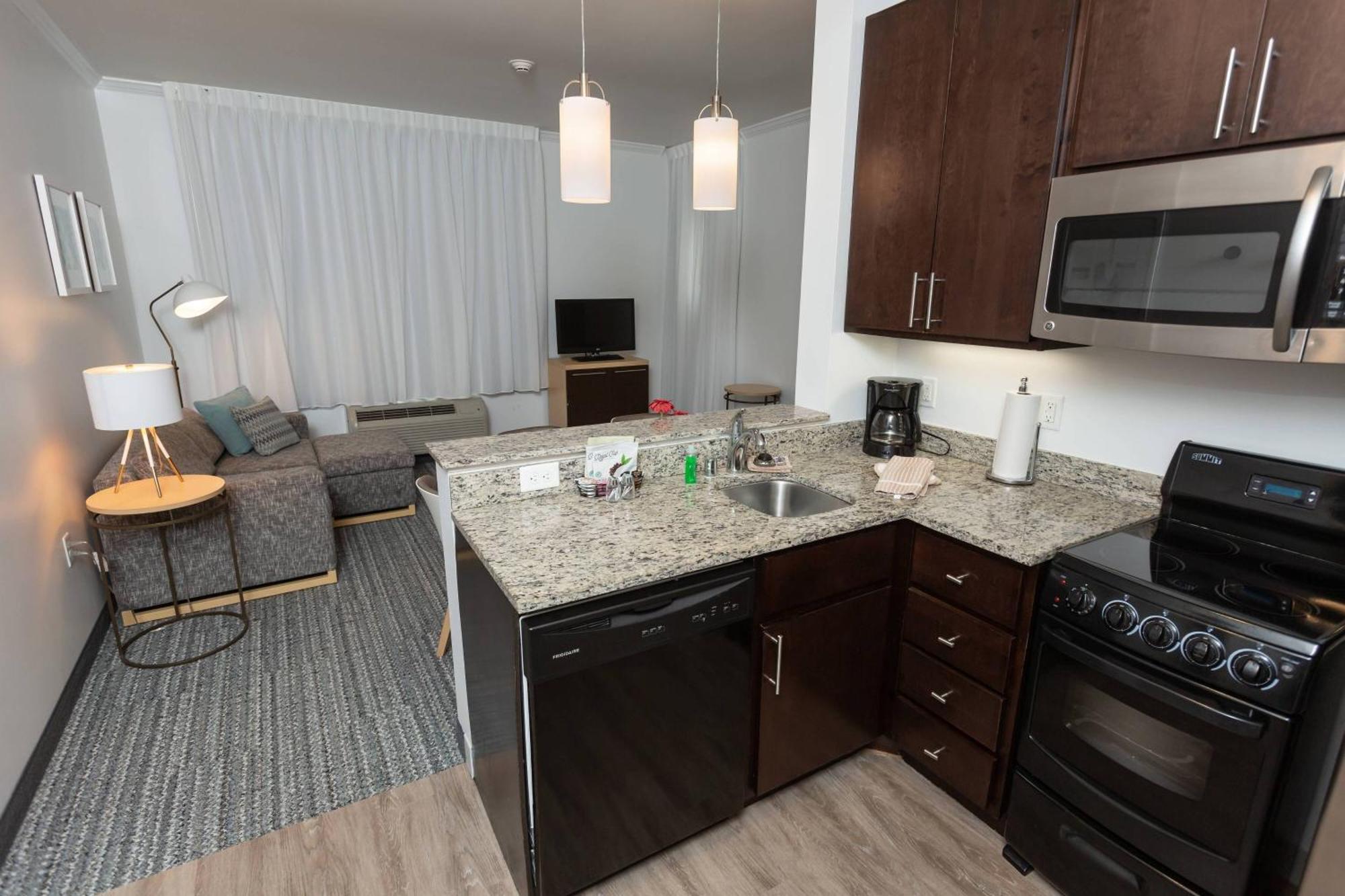 Towneplace Suites By Marriott Μπόουλινγκ Γκριν Εξωτερικό φωτογραφία