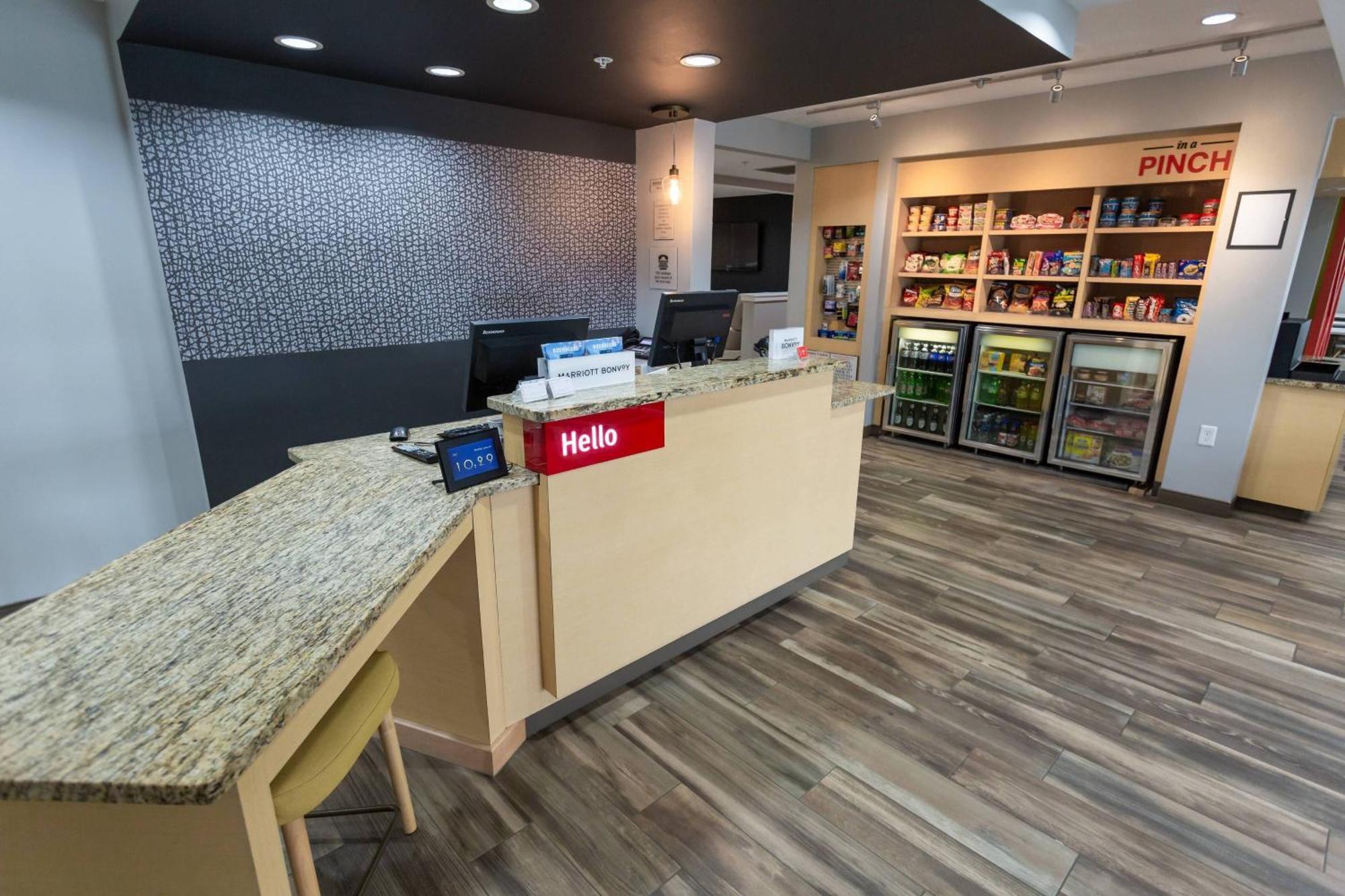 Towneplace Suites By Marriott Μπόουλινγκ Γκριν Εξωτερικό φωτογραφία